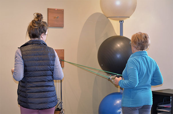 Chiropractic Minneapolis MN Patient Exercise Therapy
